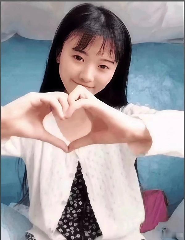 鞠婧祎这变化还真大啊，有没有教程