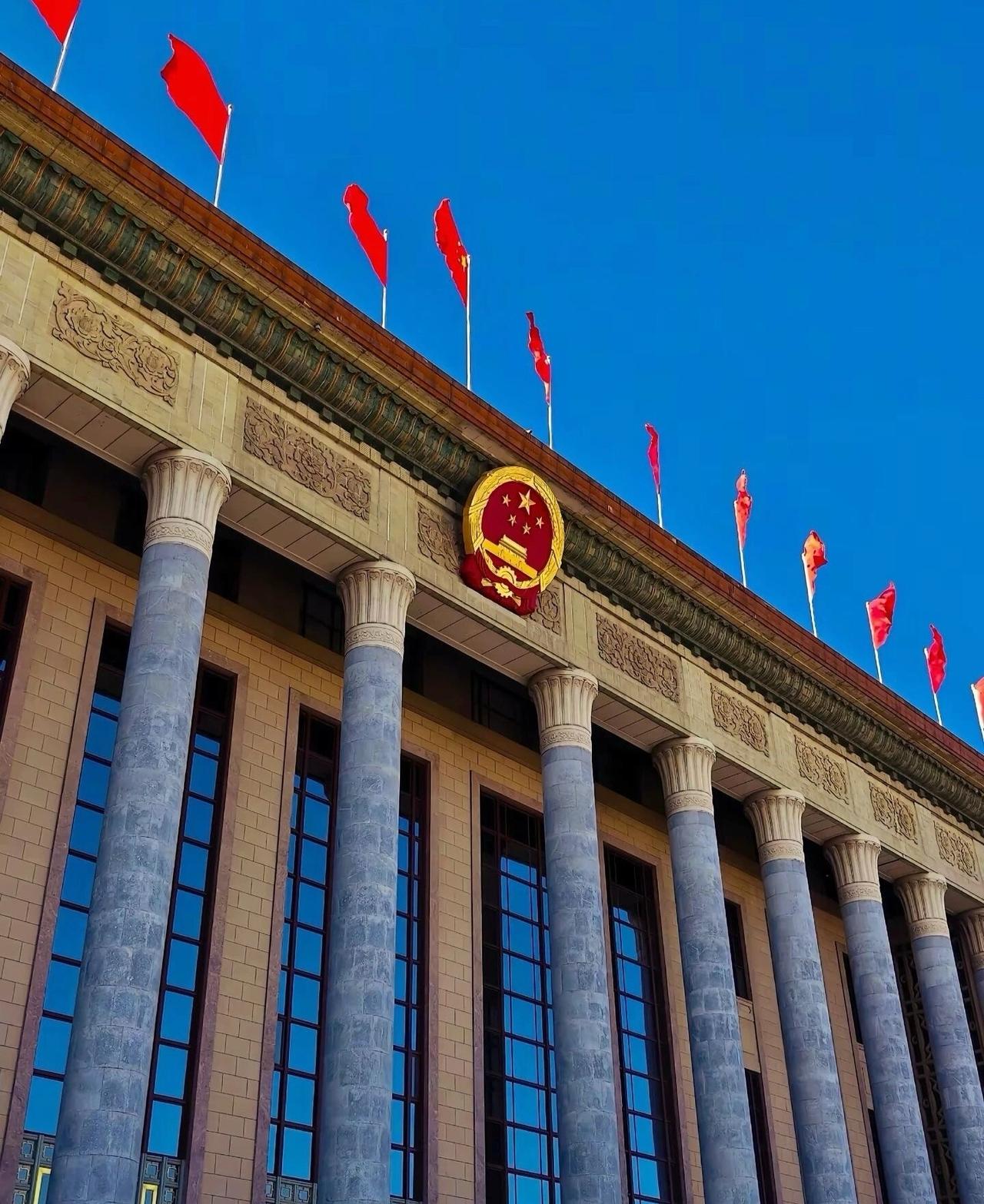 四问娱乐圈：凭什么？！凭什么明星收入能秒杀科学家？凭什么资本能捧出一堆“花瓶