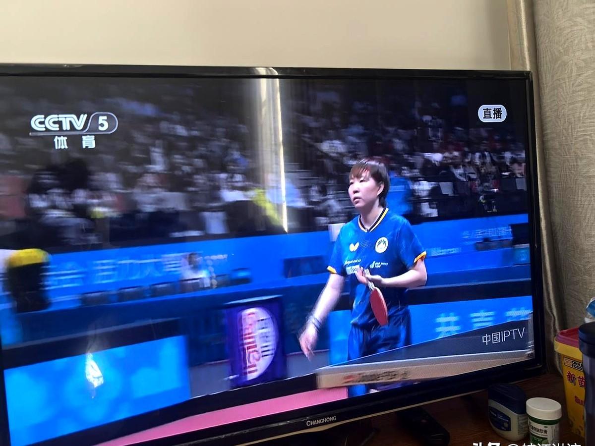 撕掉病历的冠军：朱雨玲跪地握拳时，我们都在赢自己的“算了吧”