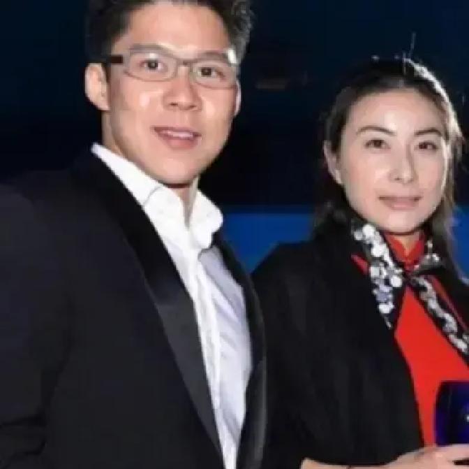 霍家选媳妇，根本不看钱。婆婆朱玲玲当年一句话，撕掉了所有豪门剧本：“我家只要温