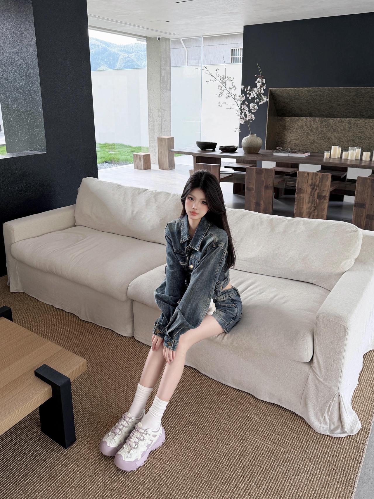 少女心满满牛仔穿搭清新自然家居氛围时尚穿搭甜辣风牛仔穿搭不重样穿搭