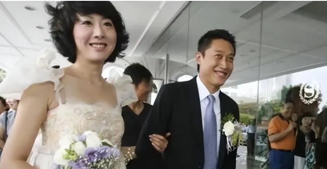 2013年，西安尿毒症女子为了活下去，和患骨髓瘤男子签下结婚协议：“婚后，我会尽