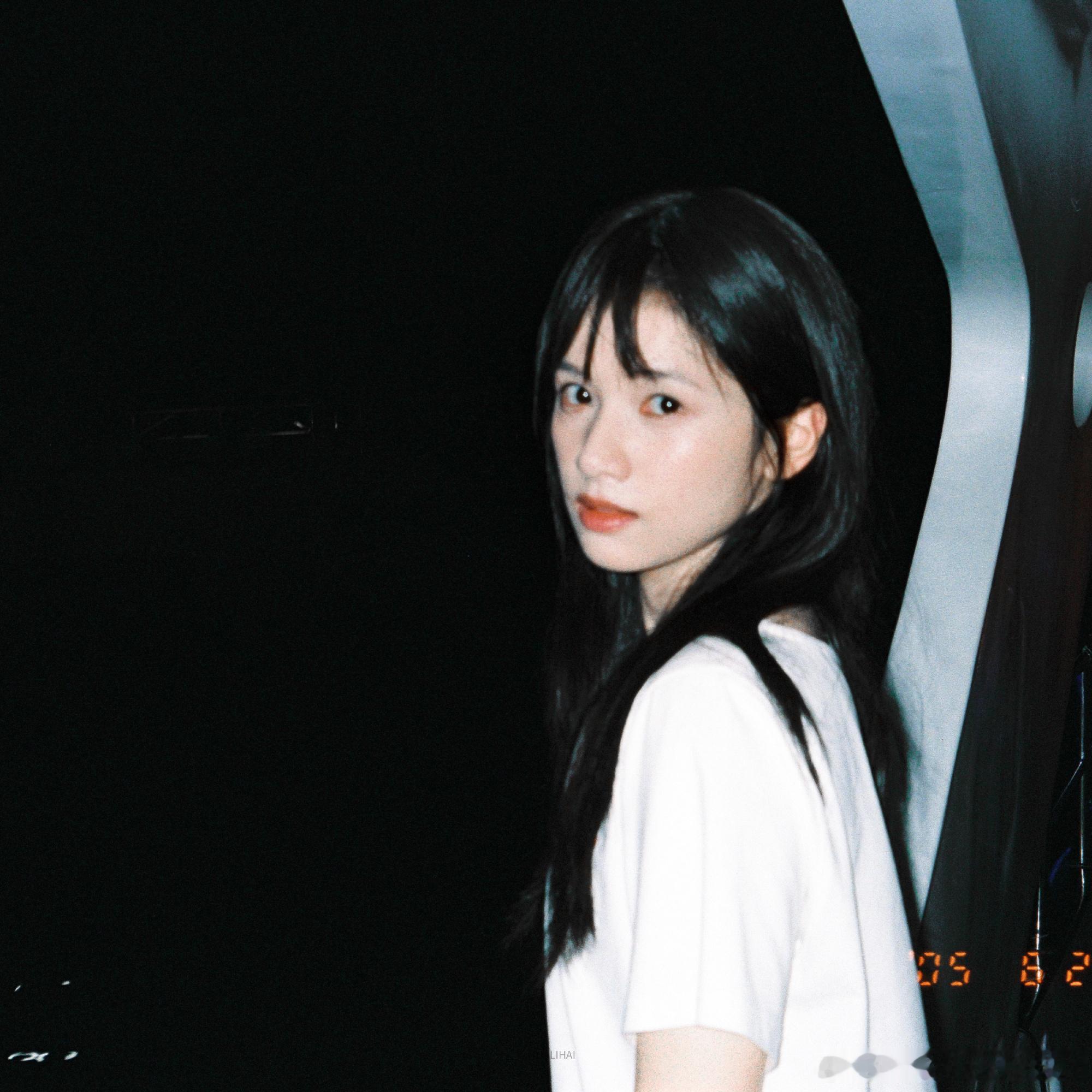 张婧仪好灵啊太喜欢陈婧仪啦，演技不错哦，陈父离世那段张婧仪没台词，安安静静就立