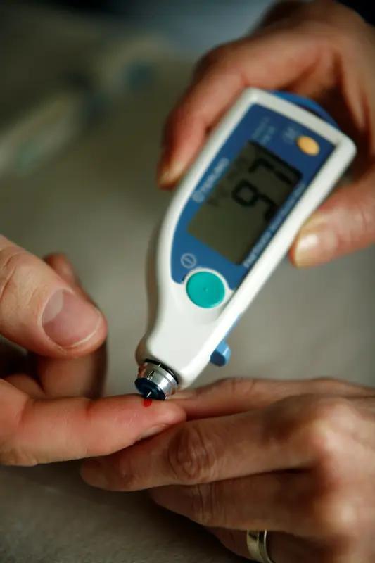 血糖什么水平才不会出现并发症?血糖到啥水平才没并发症，还真没个准数。糖尿病急、