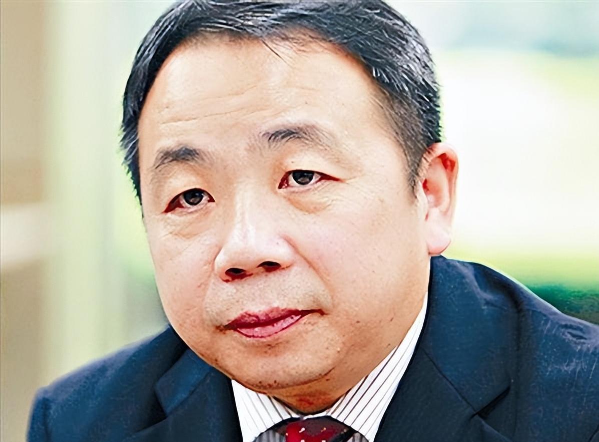 大快人心！“新汉奸”石平太郎终于被国家出手制裁了！禁止入境、冻结在华财产，他曾是