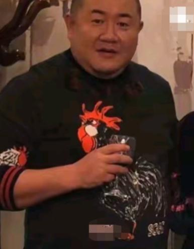 孙小果当年减刑那会儿，云南第一监狱开了个会，19个干部点头签字，唯独何绍平在那张