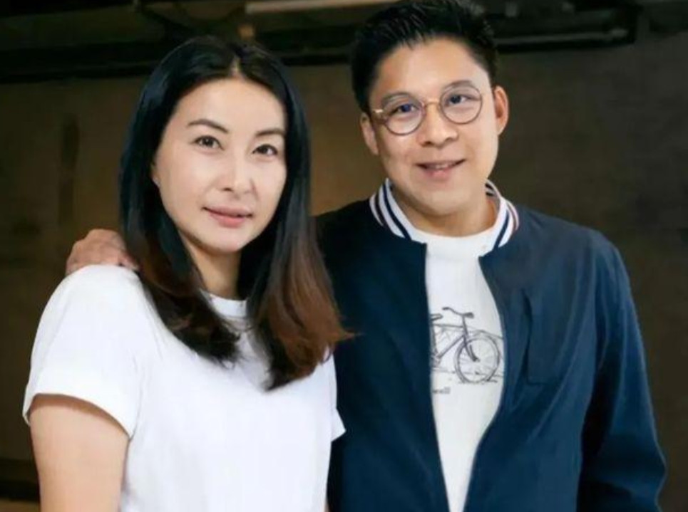 为什么香港富豪不娶明星？”2016年，北京中医大学教授曲黎敏语出惊人，她说：“香