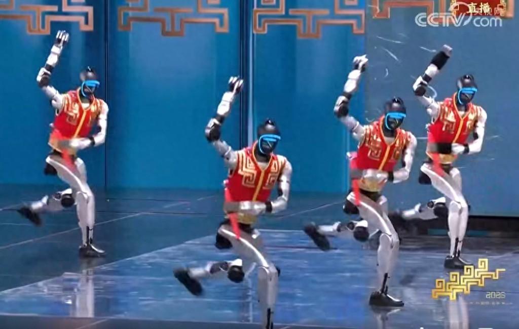 大陆人形机器人狂飙刷屏台湾！岛内网友集体破防：“这进步也太快了吧，一年顶别人