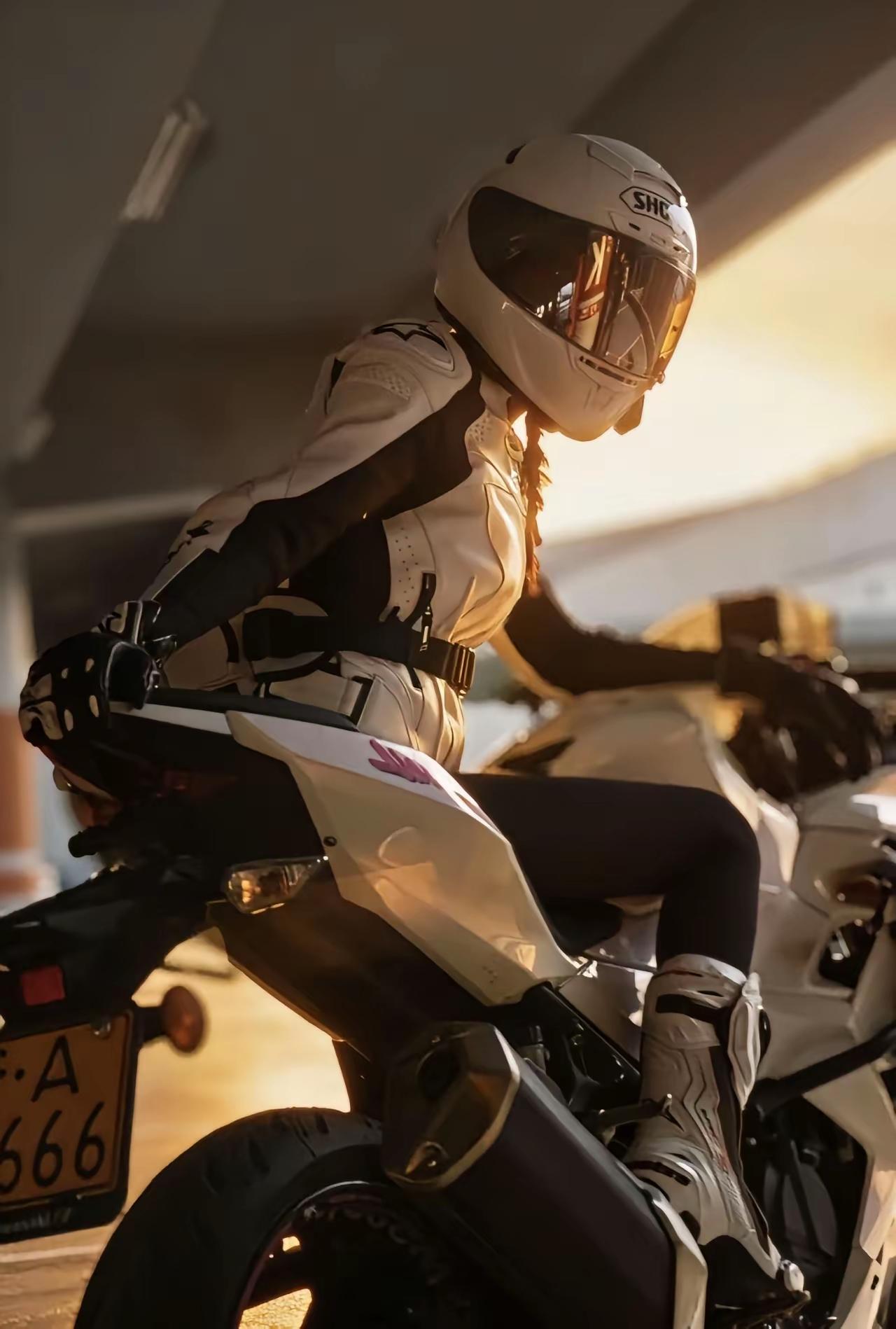 姐的AB面，哪面更迷人？