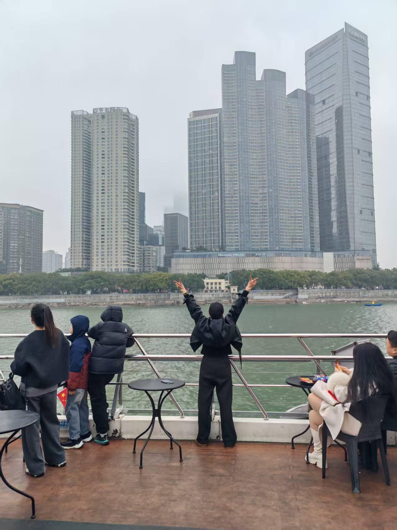 人这一生，亏欠最多的人，是那个被你忽略的自己这世间人来人往，我们总习惯亏欠