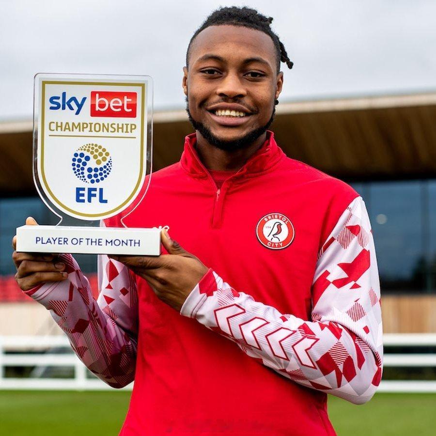 【英冠球队躺赚千万】《泰晤士报》消息，伯恩茅斯前锋塞梅约，即将完成转会曼城的转会