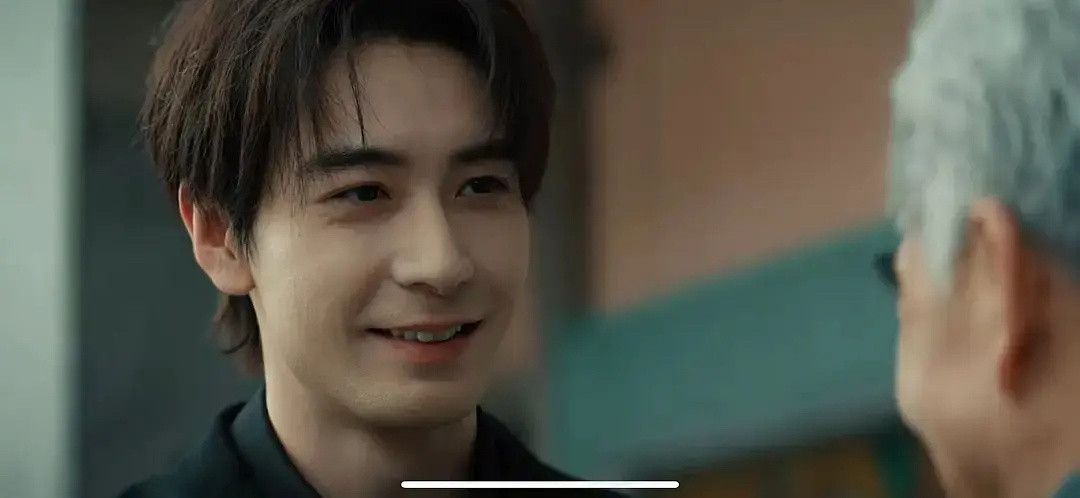 陈星旭的脸怎么这样了，96年的长了一张四十岁的脸。。。还没看枭起青壤不想看了