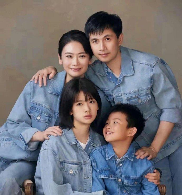 黄豆豆升官了，这是“舞而优则仕”了？属实恭喜了，黄豆豆看起来确实是一个很有本