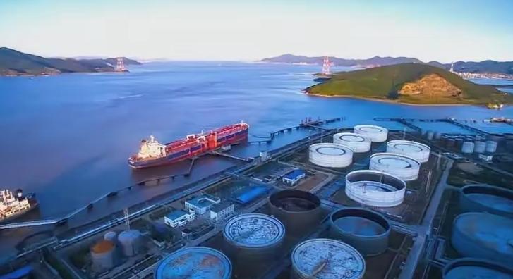 区别对待！中国全面断供日本成品油！截止目前，中国已大幅缩减对日本的成品油供应，汽