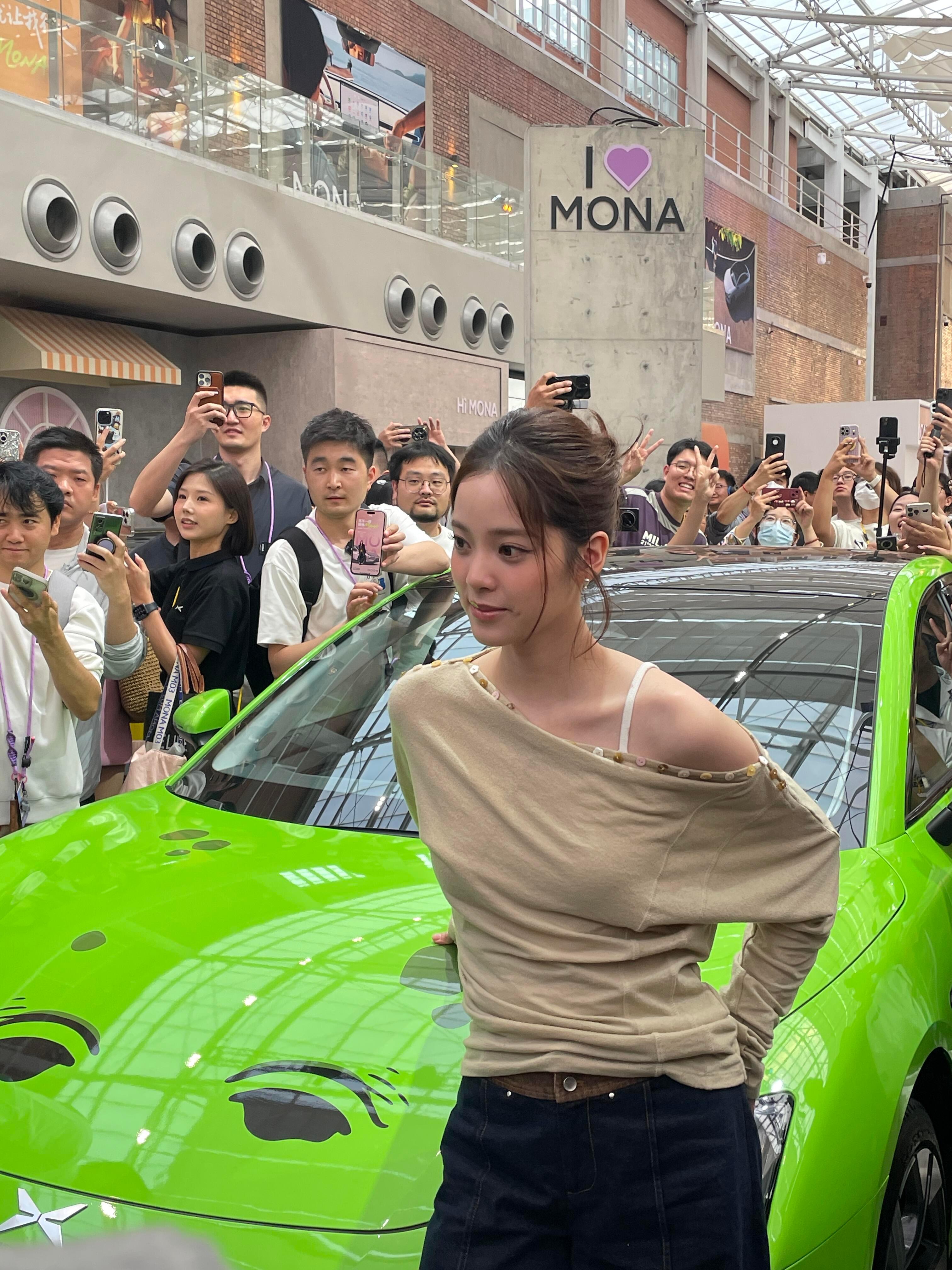 欧阳娜娜线下怎么这么好看啊！​​​