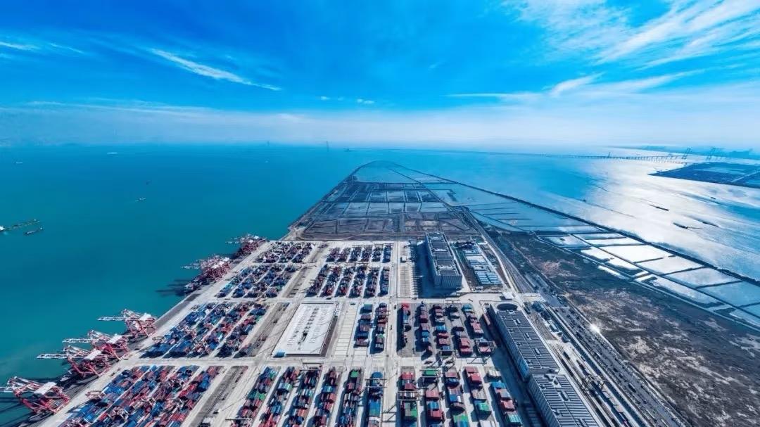 南沙港区五期工程的用海申请获批了！国务院批准的，这可是开工前的关键一步，全面开工