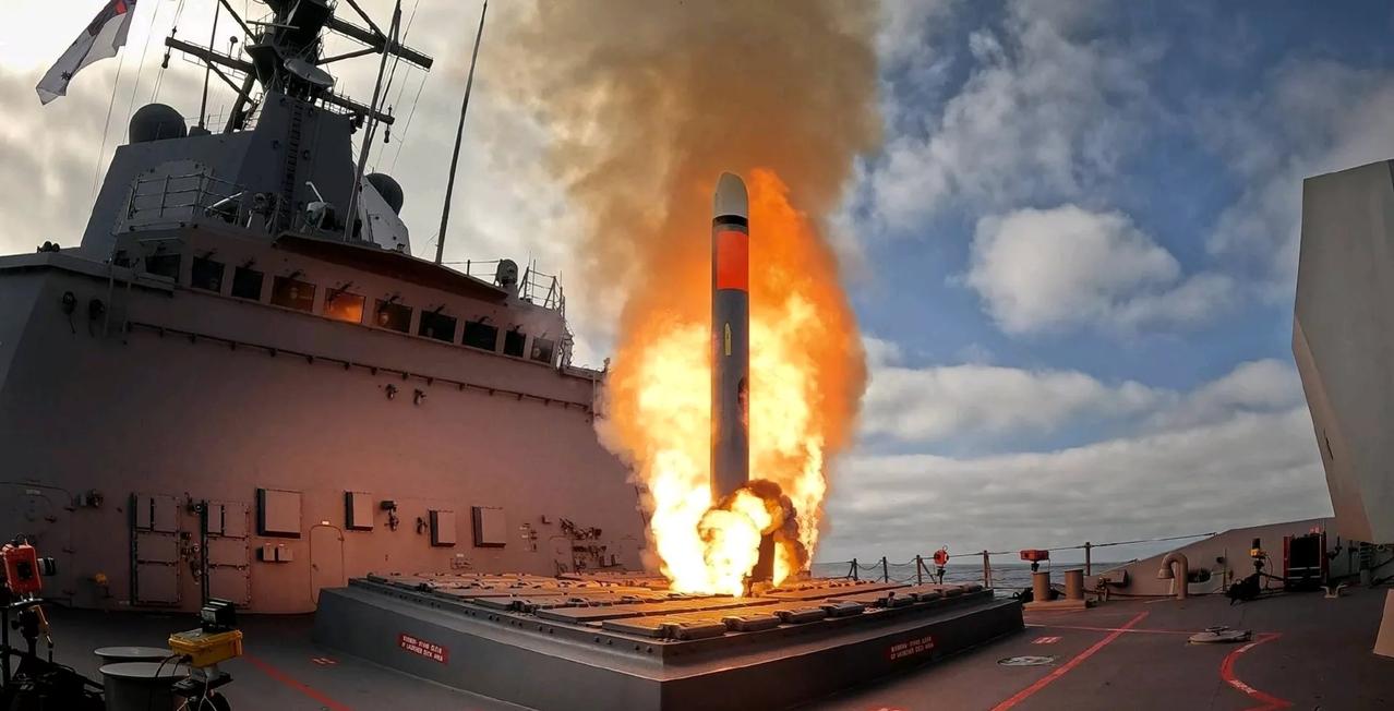 《独立报》消息，当地时间10日，一名英国国防部官员表示，乌克兰自主研发的“火烈鸟