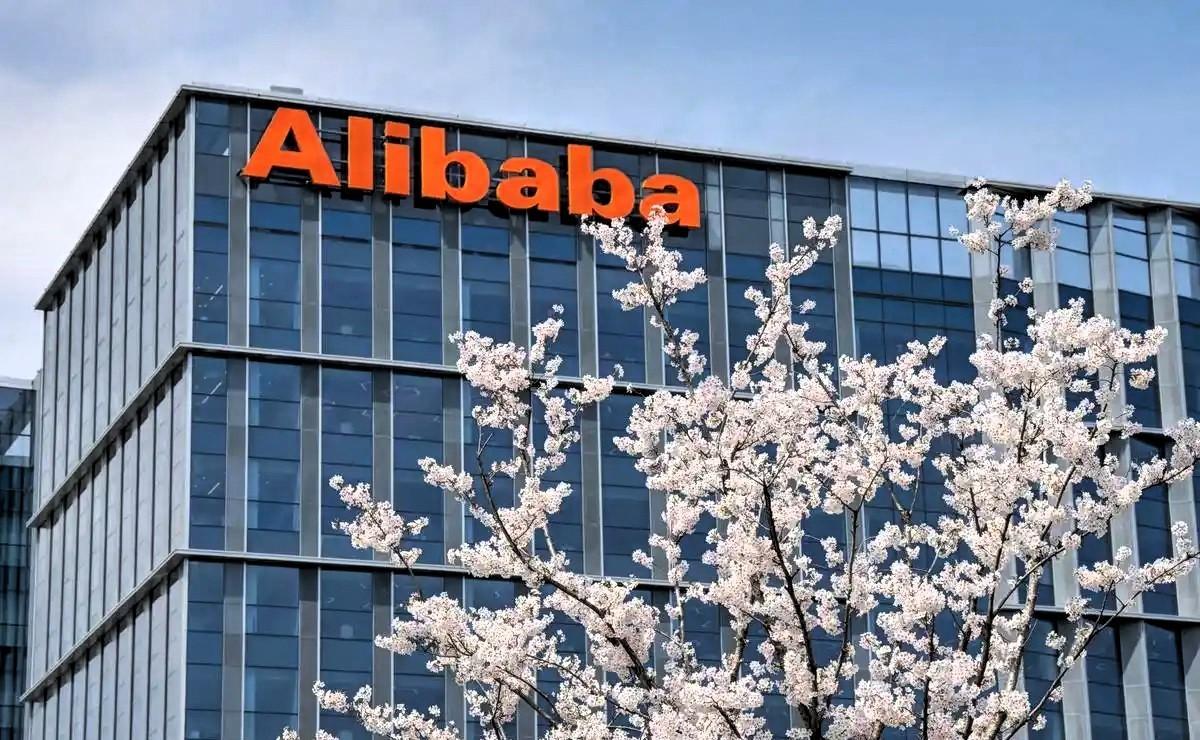 千问上线新形象，AI突然有了酒窝，它到底想干啥。4月22号，阿里正式