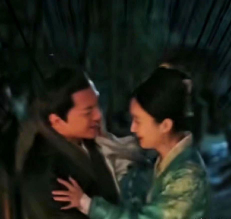 谁敢信，《知否》里那些吵架戏，竟然是靠“笑场”封神的。深夜吵架那场，明兰