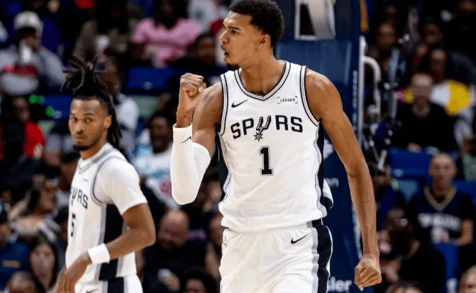 前NBA球员尼克-杨在节目中谈到马刺现状时表示，马刺目前的情况与去年的火箭十分相