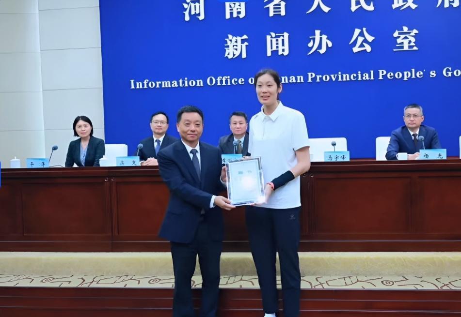 我发现有些人特别的善忘，总说因为朱婷，东京奥运会才得了第九名，因为朱婷巴黎奥运才
