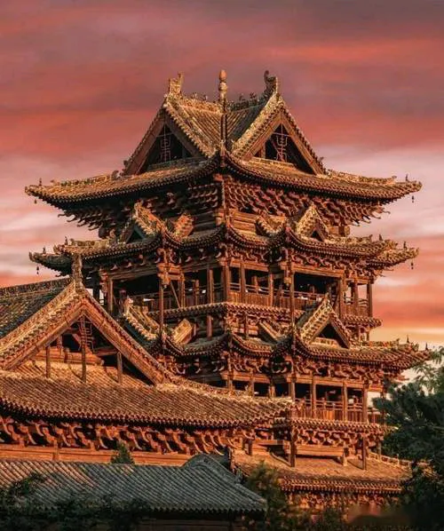 中国近代落后怪清朝吗？清朝应该负一定责任，但不能全怪清朝。清朝实行的帝制，是