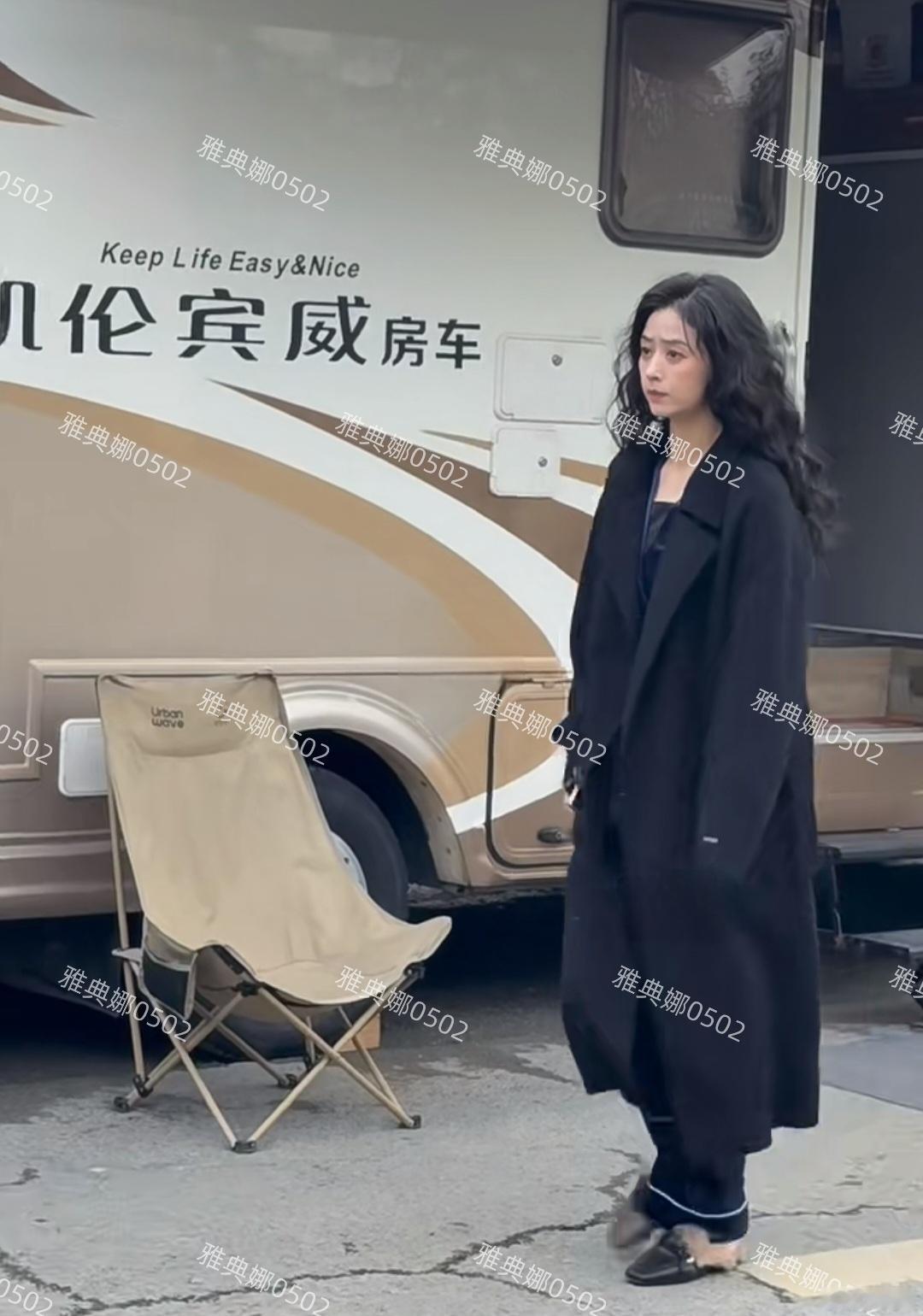 自从蒋欣开始花大力气减肥之后，感觉她整个人状态都不好了！不仅没有了华妃时期的那