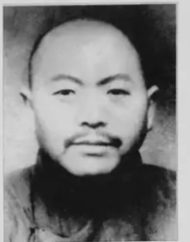 1951年，大汉奸黄标被判死刑，到了刑场，黄标却很不甘心：“我每个月给新四军送了