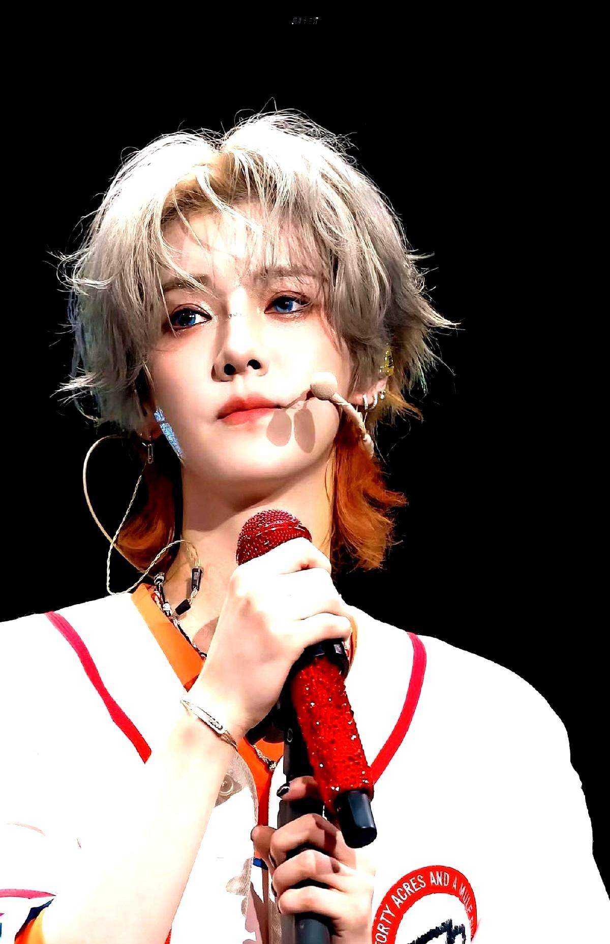 鹿晗连合作十年的肯德基都没续，公开代言列表直接清零？一堆人追着骂他是过气顶