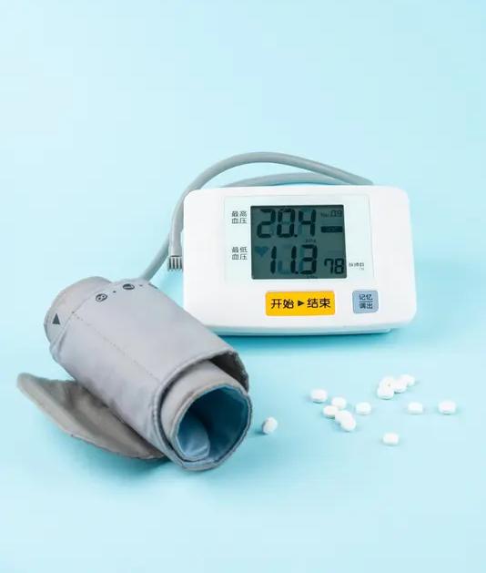 对老年人而言，维持健康的生活方式，特别是预防高血压，是保障生活质量、安享晚年的重