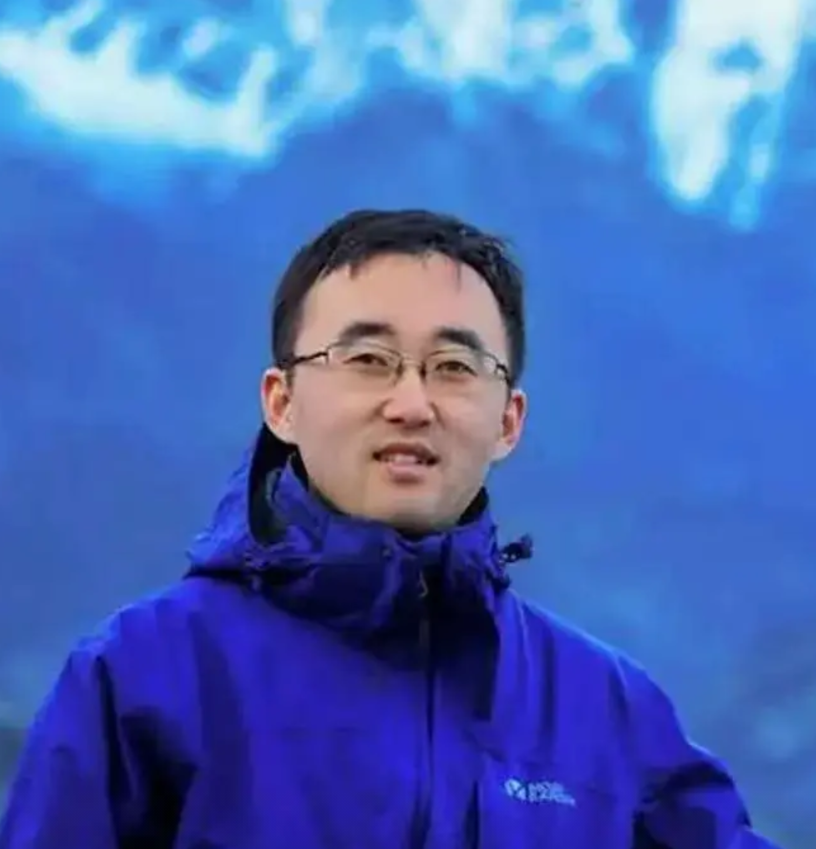 又是清华大学！清华大学的高材生李锐曾经说：“中国活该被日军欺辱，中国就应该被日