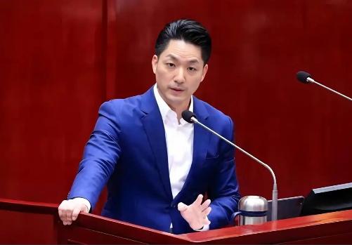 台湾政坛格局或将迎来重大调整，蒋万安连任成蓝营权力交接关键节点台湾地区内部政治