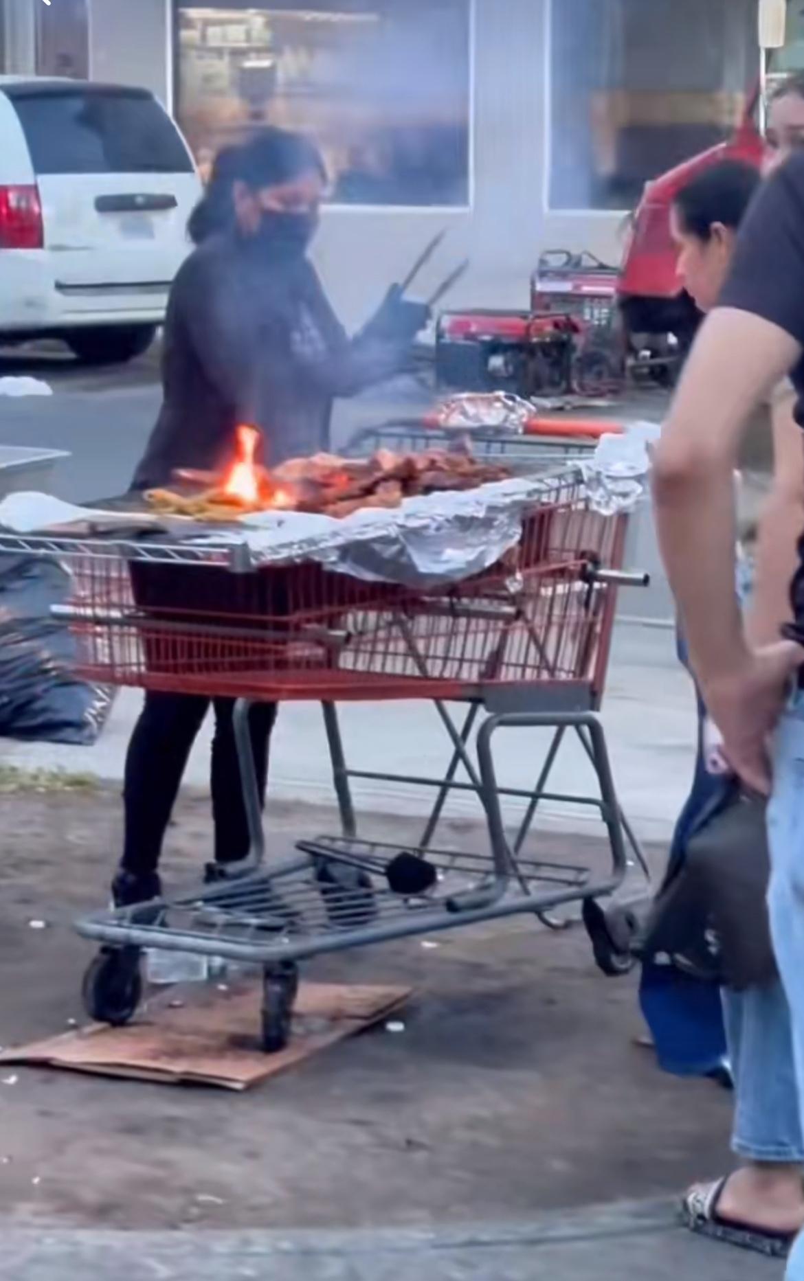 美国人吐槽引进第三世界移民，自己也会变成第三世界的，看看纽约的现状，街上还有人非