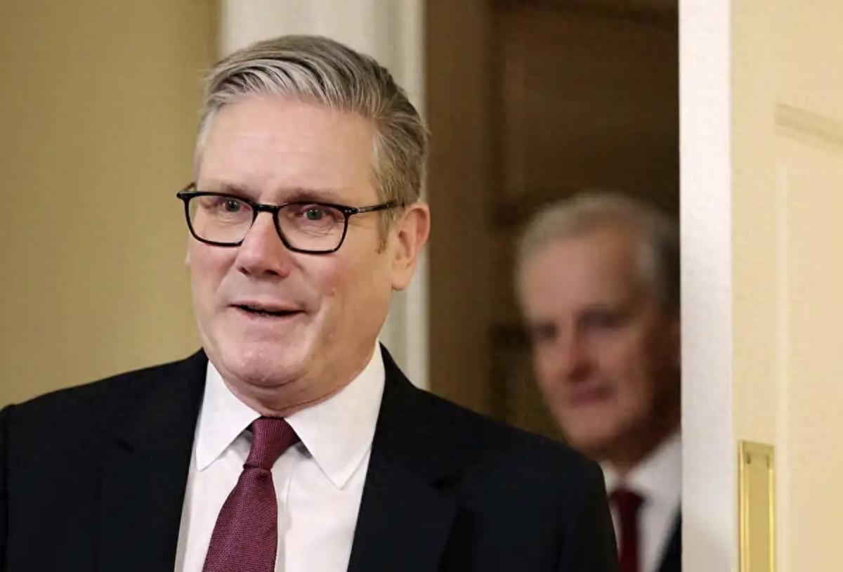 中方正面回应，斯塔默谎言被拆，再度制裁中企，要做最后一搏？最近英国首相斯塔默