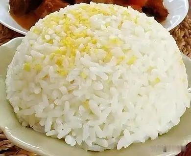 今日份快乐，全被一口热乎美食拿捏了✨忙完手头的琐事，给自己安排了一顿超治愈的