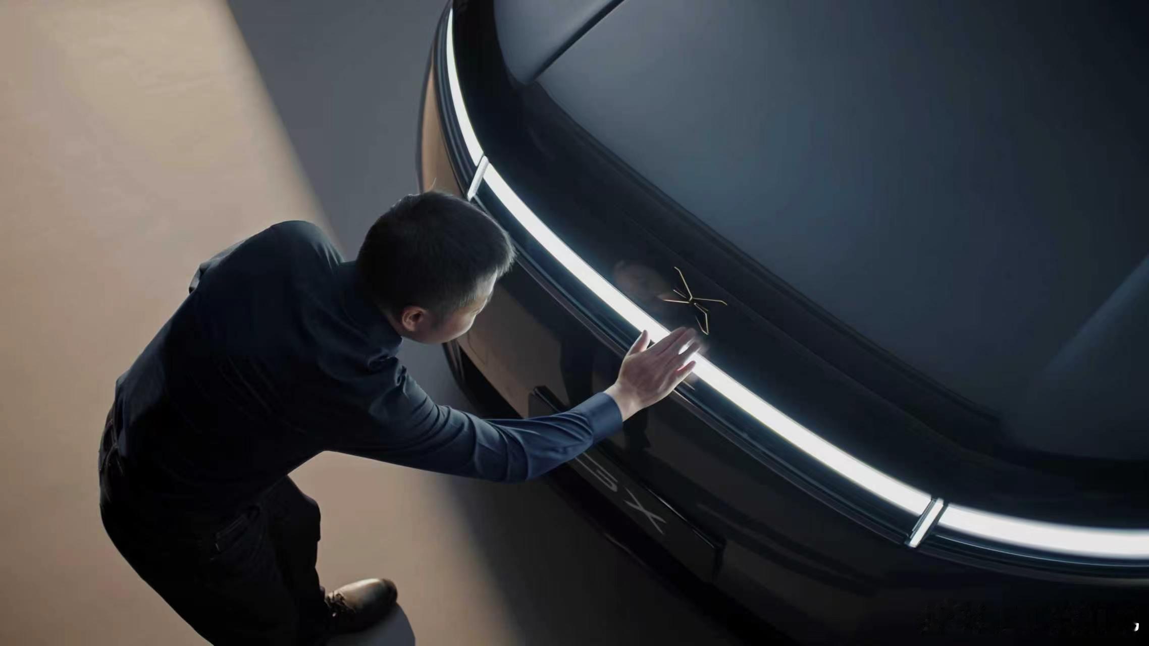 新科技旗舰小鹏gx来了小鹏历史上第一台大型旗舰SUV，终于来了！比想象中晚了一