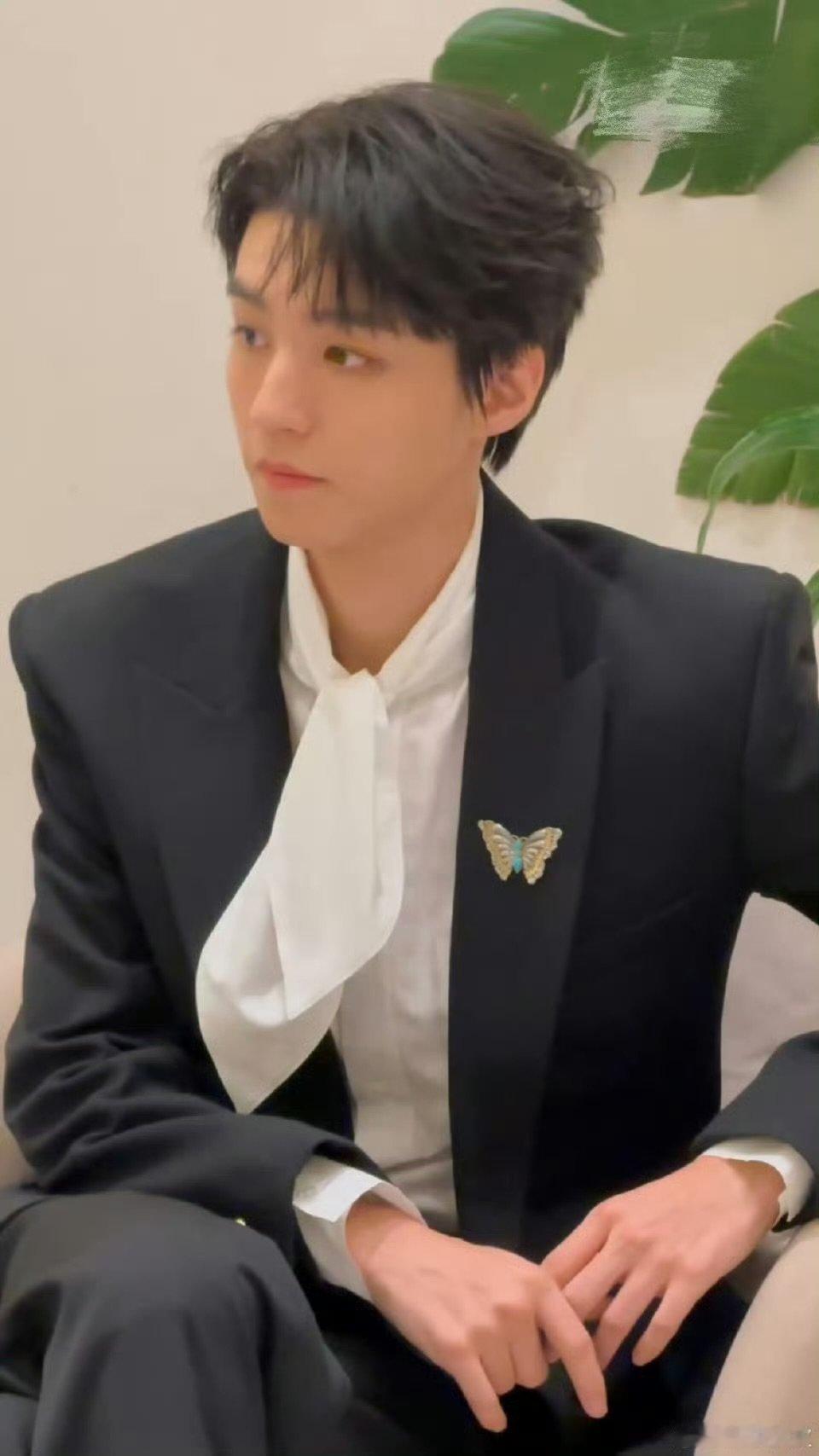 王俊凯生图也超绝王俊凯状态超级好王俊凯生图也超绝，帅啊​​​