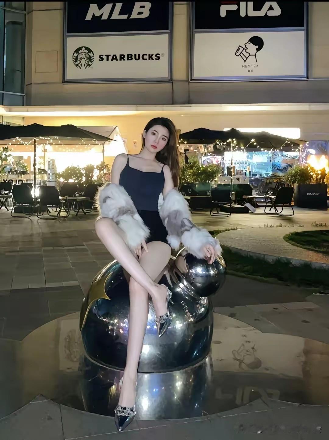 我就想知道凉不凉啊？？？今天外面真凉怏腿冷脚凉穿开始降温了凉风不凉晚风吹