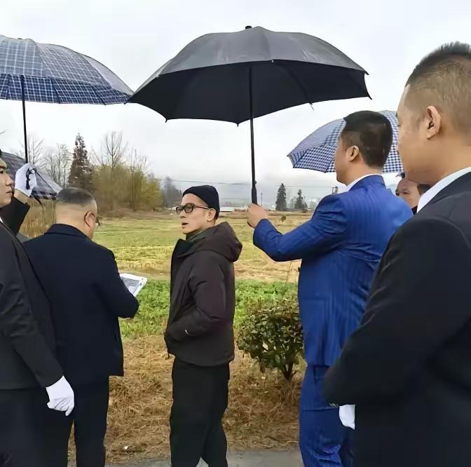 大家都说天王郭富城矮是硬伤其实大家的认知都错了郭富城最大的硬伤根本不是矮的问
