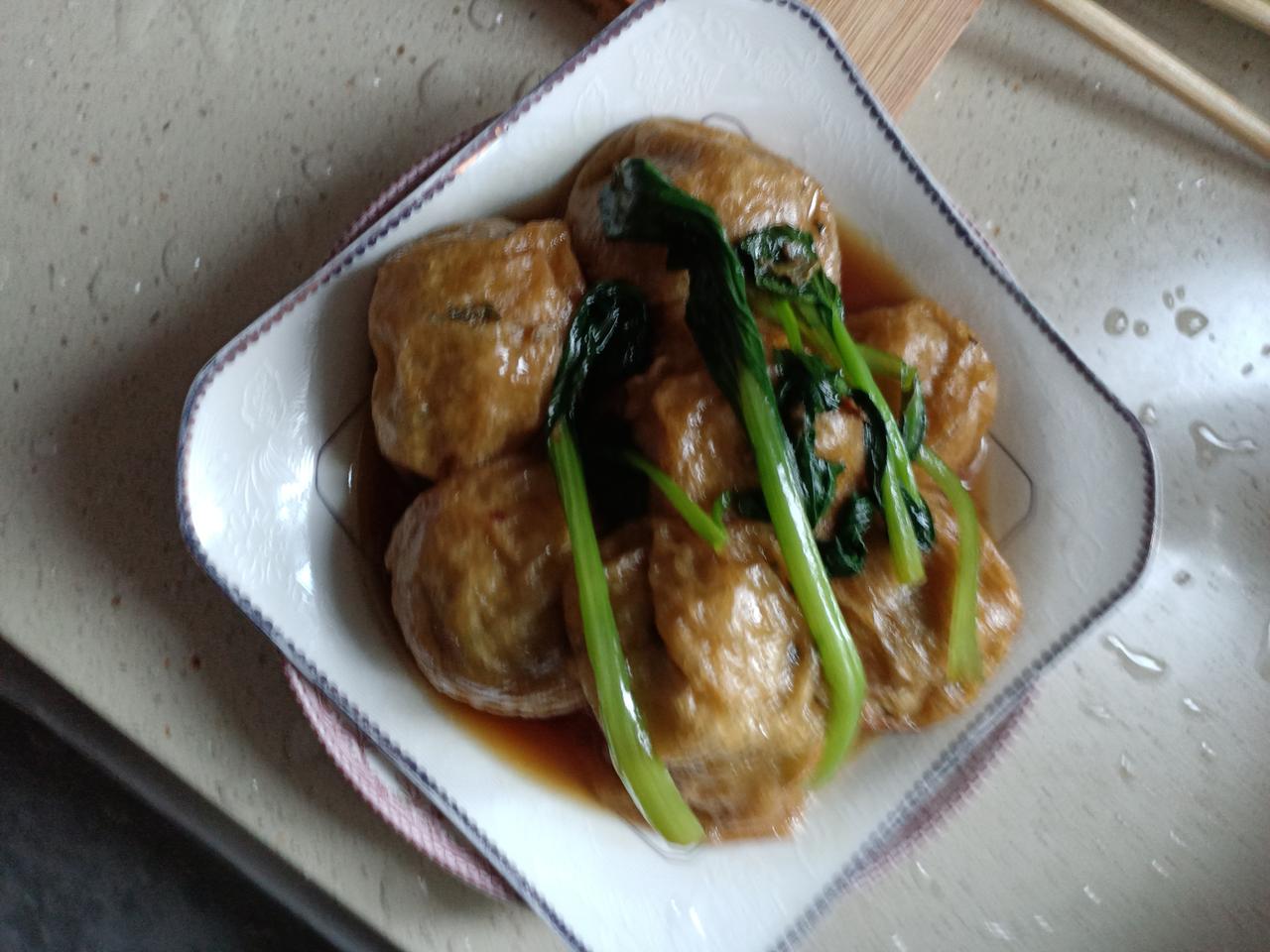 山人食录41昨晚裹了近两百只菜肉馄饨，最后剩下一点馅儿，今