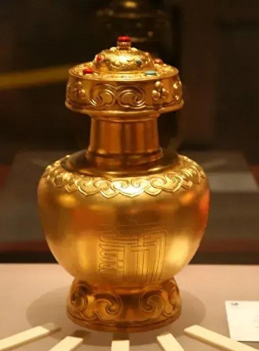 乾隆反击廓尔喀入侵意义重大不但保全了西藏，还颁布了钦定藏内善后章程二十九条在
