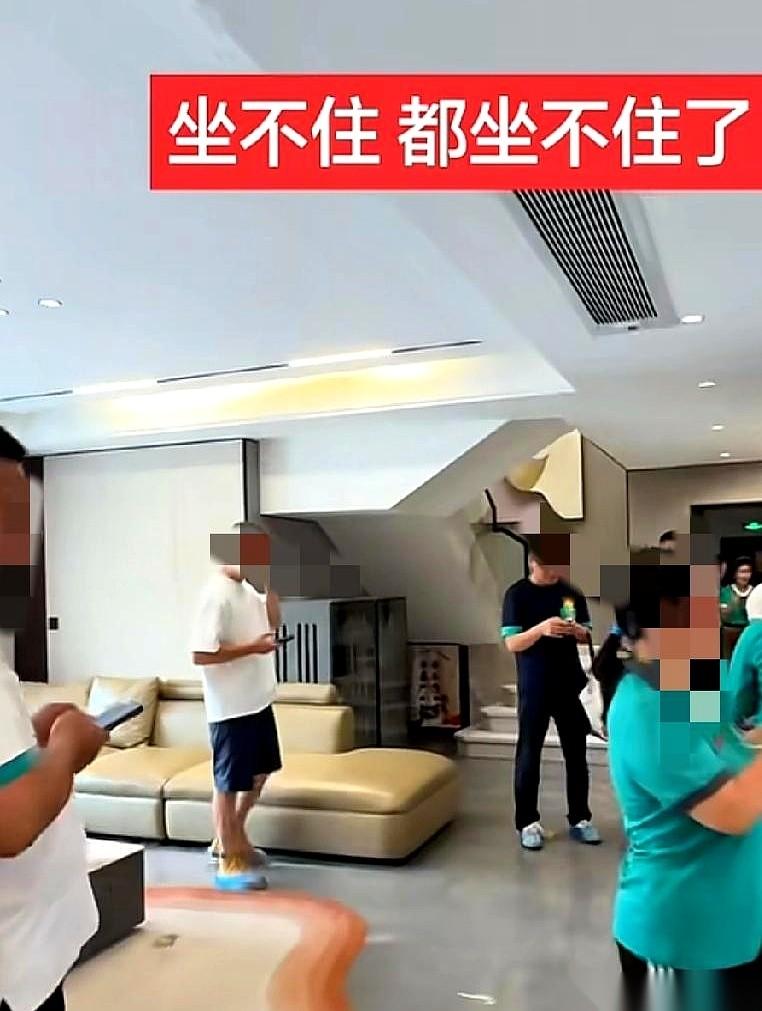 南宁嘉和城，有人说三千多一平，也有人说白送都不要。我只说一个画面。一套220平