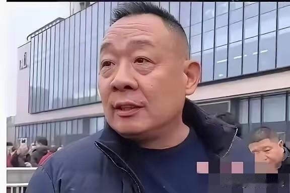 民营企业里，胖东来率先把完整劳动保护标准落到供应链准入门槛之上。胖东来于近日要求