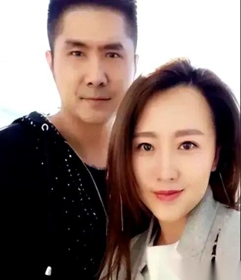 “我女儿嫁给你，图的不是你的法拉利。”这话从潘长江嘴里说出来，砸在那个身价上亿