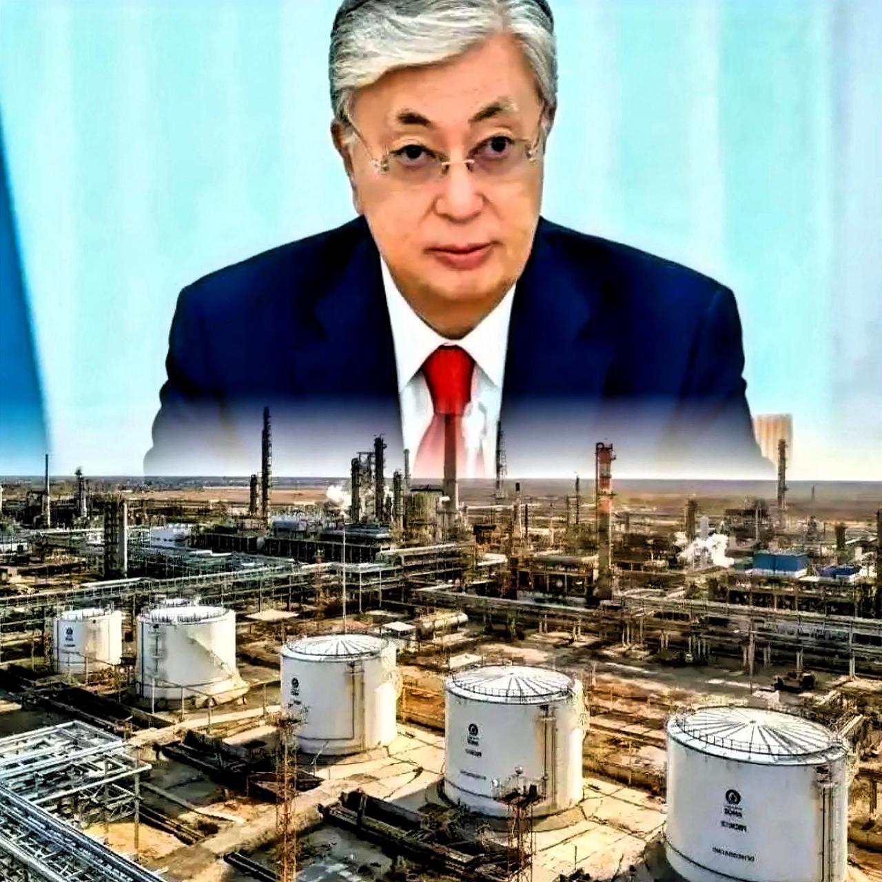 哈萨克斯坦的油，有个怪现象。明明家门口就是个大买家，它却偏要把八成的油，塞进一