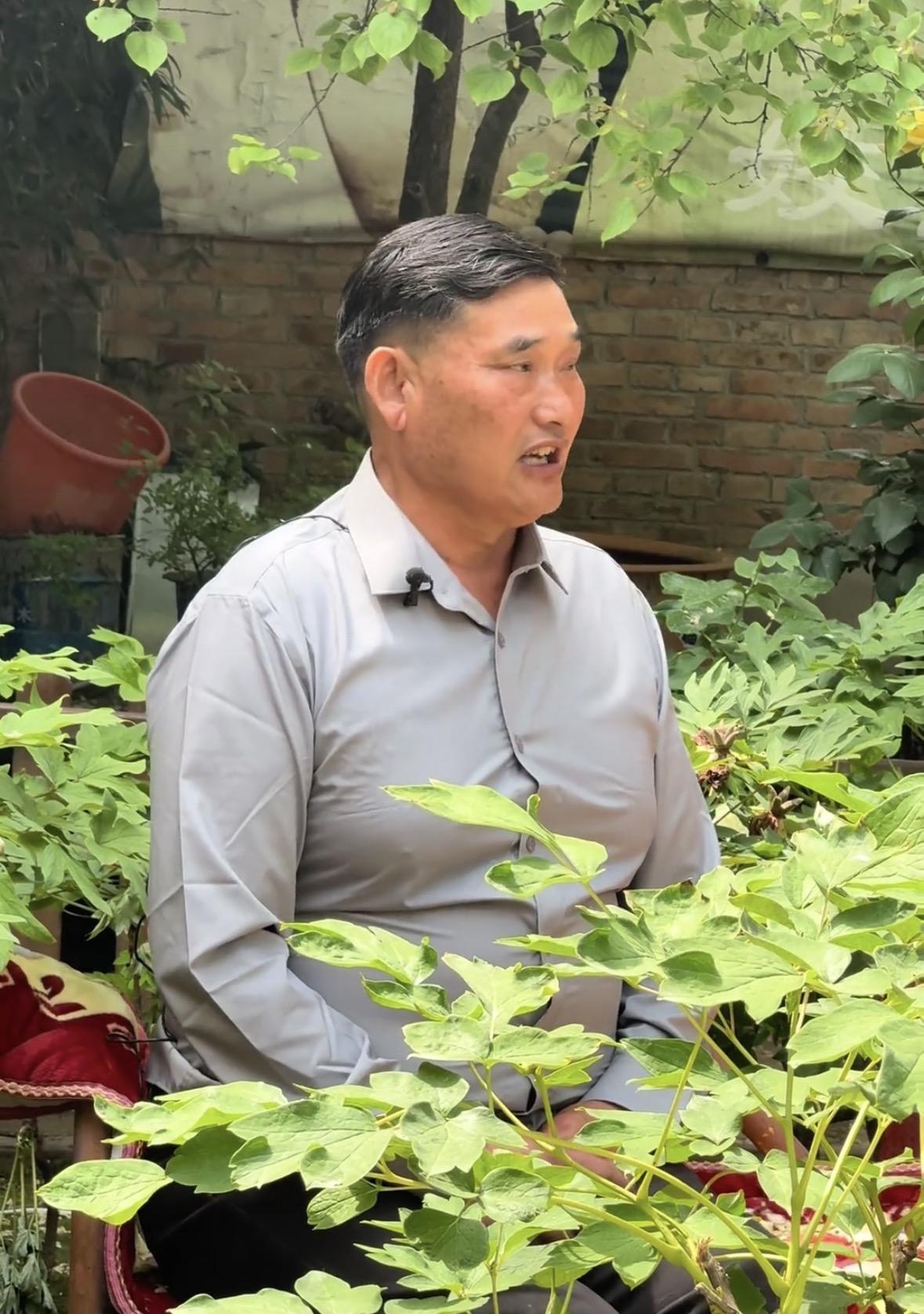 大衣哥五一行程满满，大衣哥朱之文五一小长假没有休息，每天都有行程任务在身。五