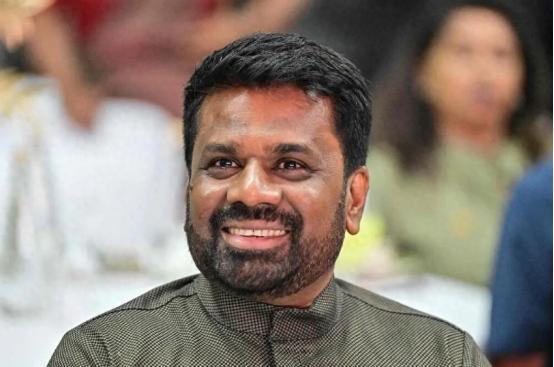 伊朗护卫舰被美军击沉后，斯里兰卡将伊朗另一艘军舰上200多名官兵接上岸 斯里