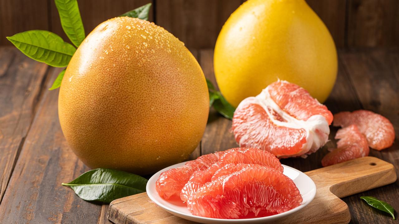 秋吃果，讲究多，进入深秋，记得吃“6果”，营养解燥，顺利过秋深秋风一刮，人