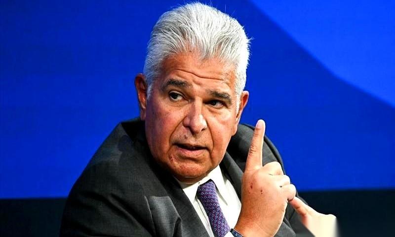 有些事儿，真是越想越好笑。巴拿马那位总统，对着全世界喊：我们是法治国家！我们司