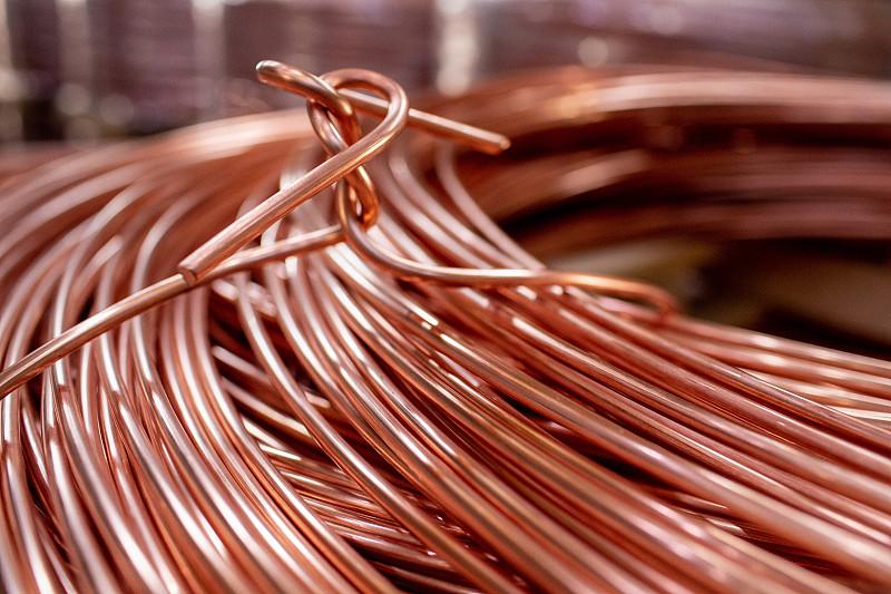 铜（人民币/元/吨）2000年：铜18500元/吨2001年：铜17800元